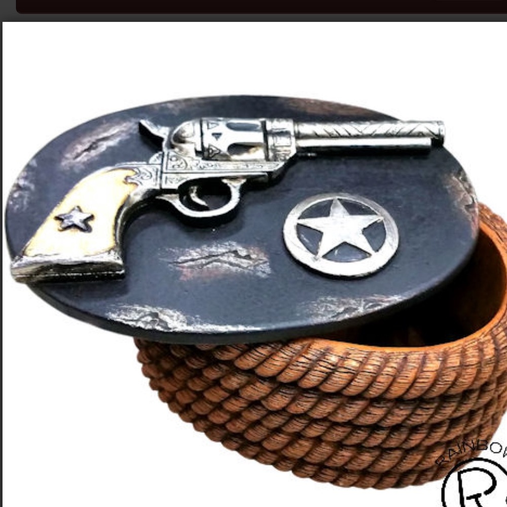 GUN W/ ROPE SMALL T/B